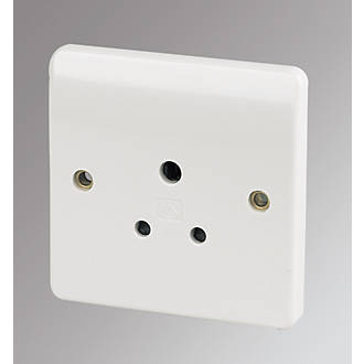 MK Logic Plus 5A 1-Gang Unswitched Round Pin Plug Socket White